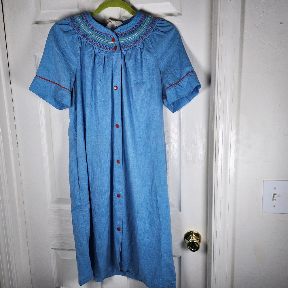 VINTAGE Dan-Ellen women's nightgown